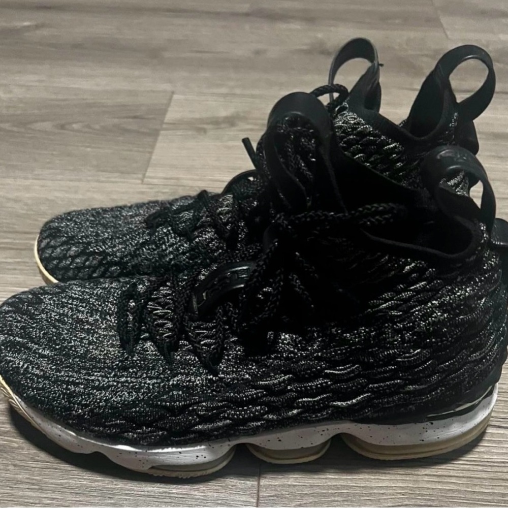 Nike LeBron 15 EPnAshes - Picture 3 of 6